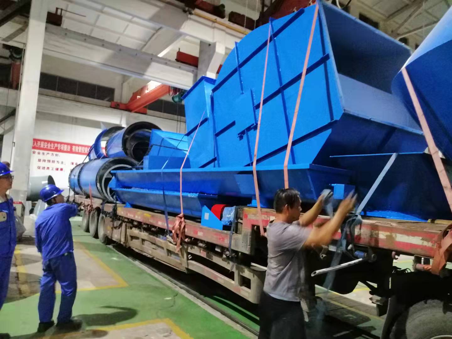 著名跨国集团除尘净化设备验收合格，装车发货