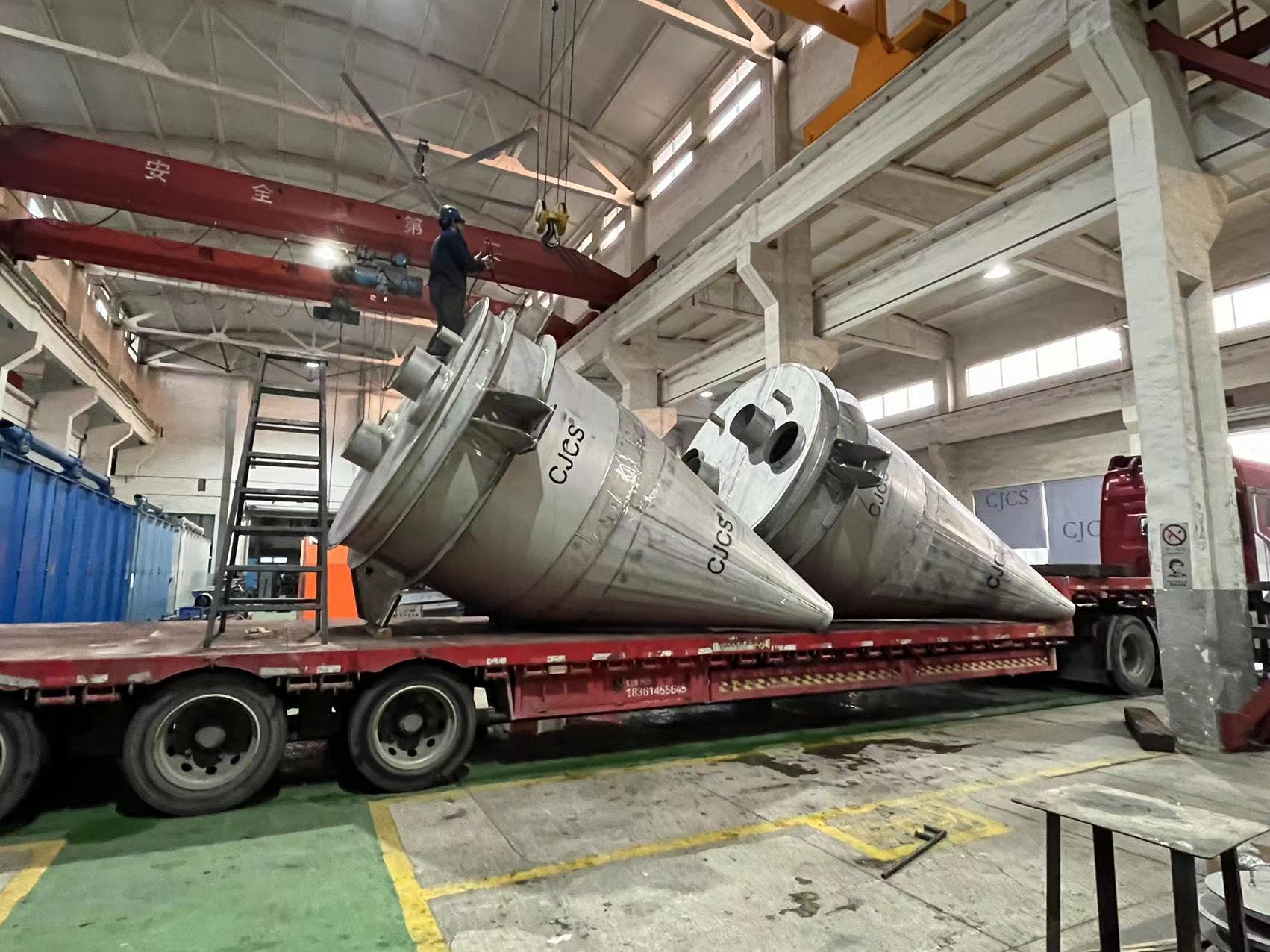 不畏艰难，为项目早日完工砥砺奋进！